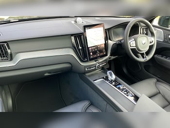 Used Volvo XC60 2025 for sale - 76653289: Photo
