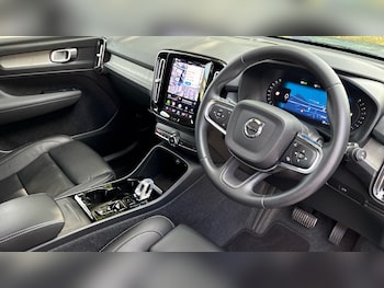 Used Volvo XC40 2023 for sale - 79341717: Photo