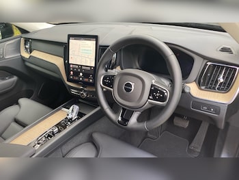 Used Volvo XC60 2025 for sale - 79456704: Photo