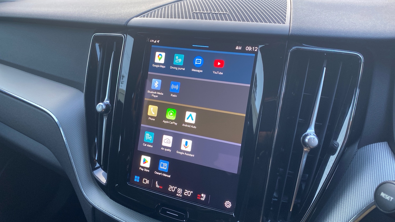 Used Volvo XC60 2023 for sale - 76653330: Photo 14