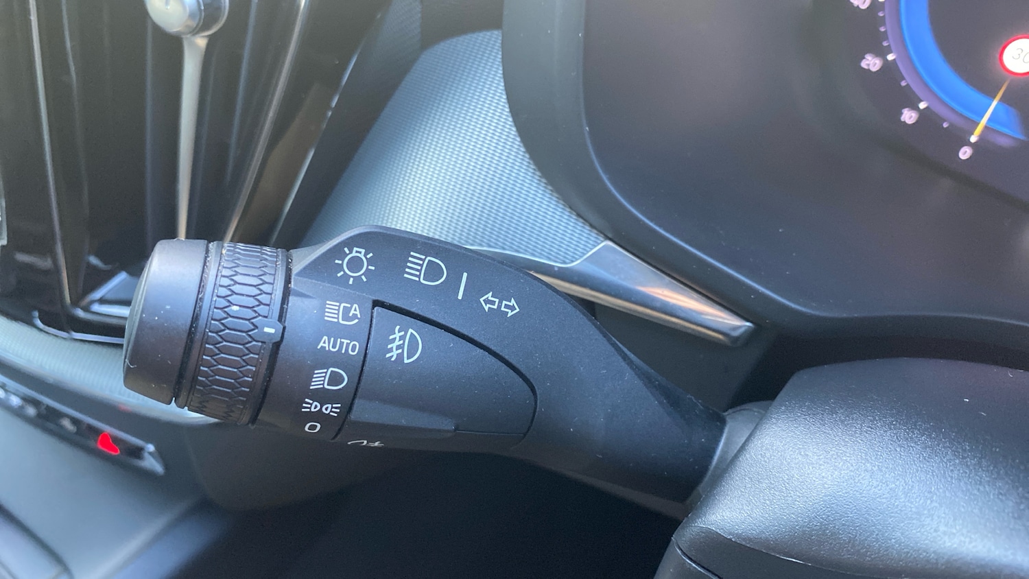 Used Volvo XC60 2023 for sale - 76653330: Photo 19