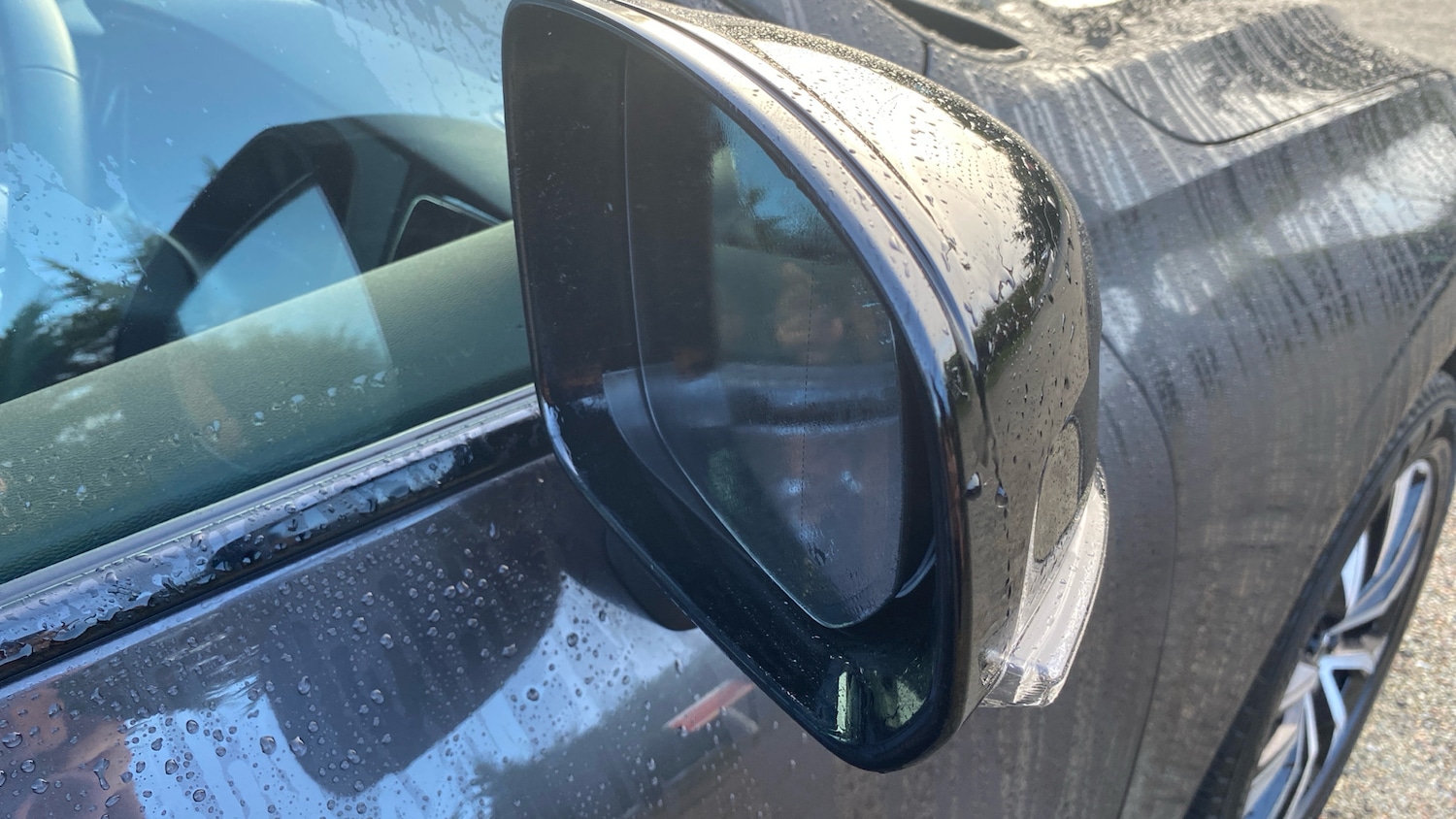 Used Volvo XC60 2023 for sale - 76653330: Photo 30