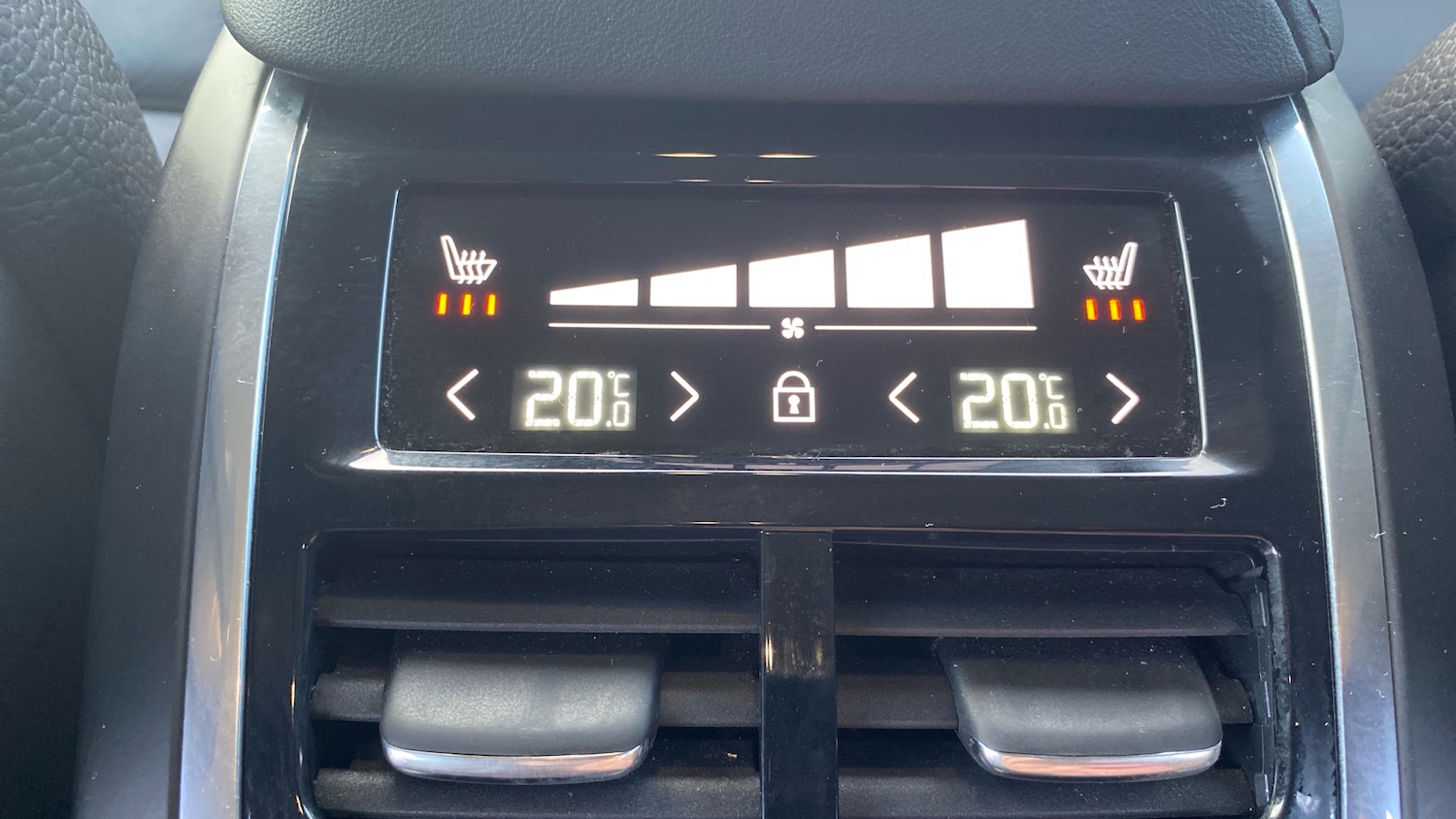 Used Volvo XC60 2023 for sale - 76653330: Photo 46