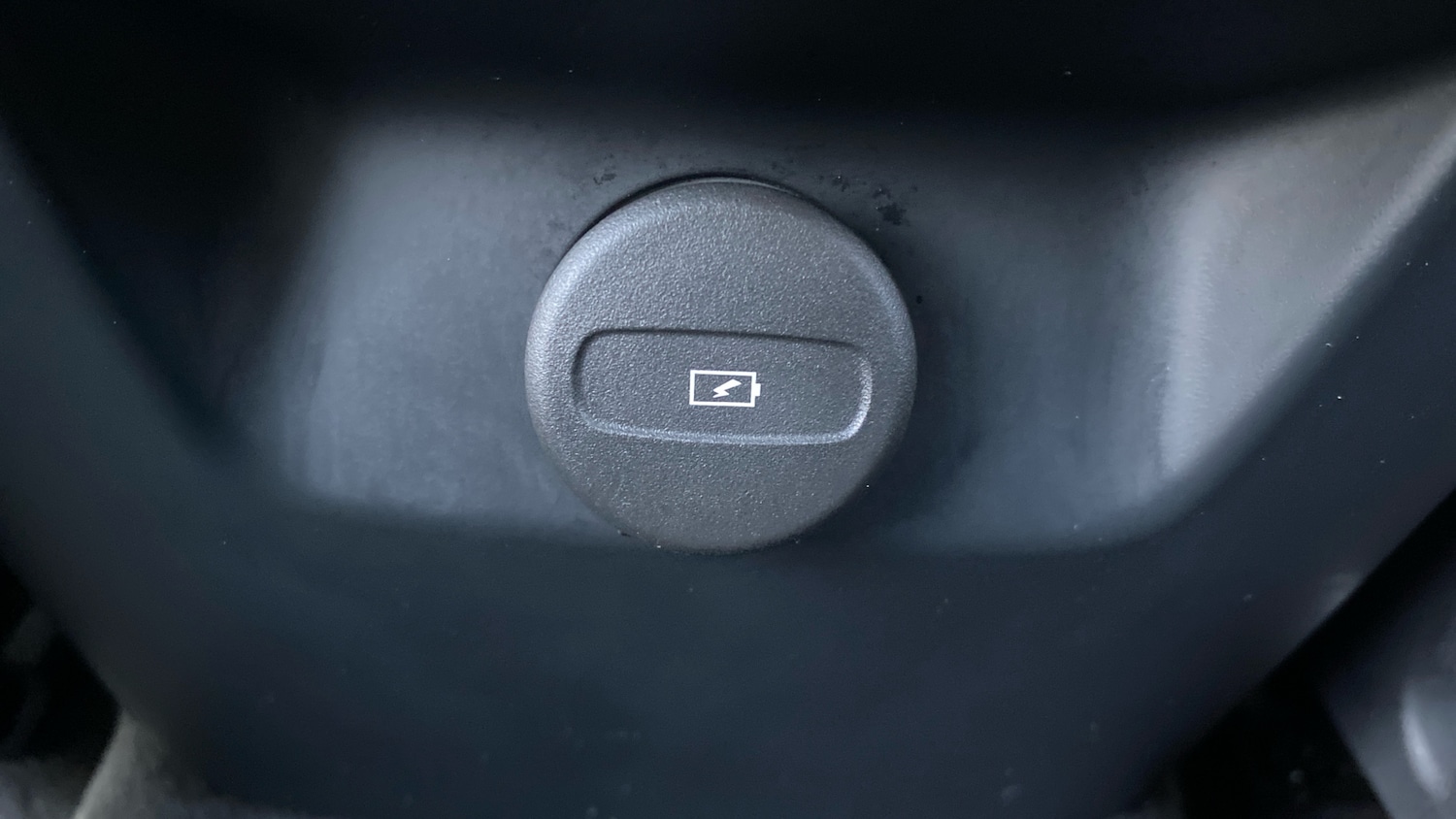 Used Volvo XC60 2023 for sale - 76653330: Photo 47