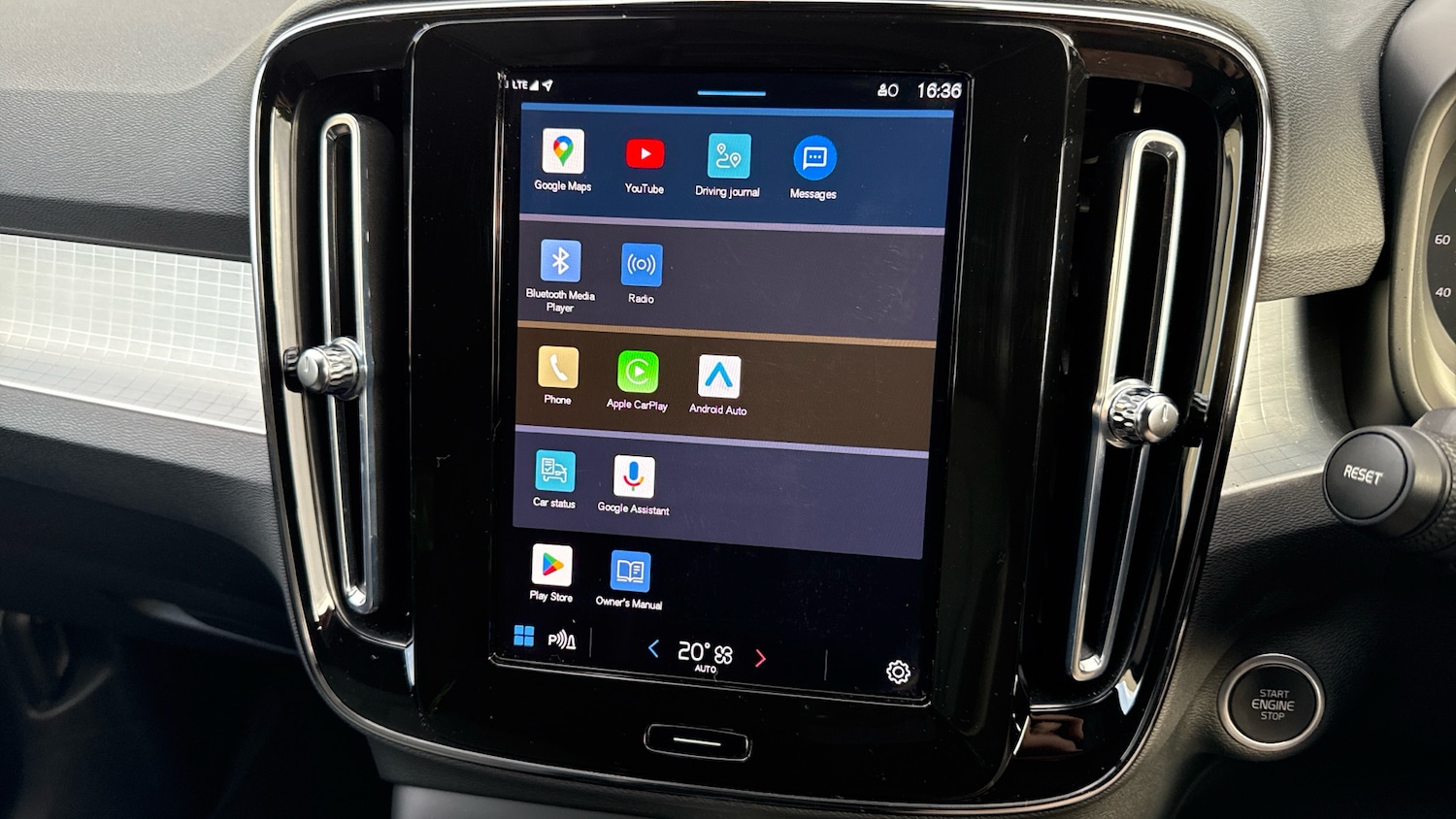 Used Volvo XC40 2023 for sale - 76653282: Photo 21