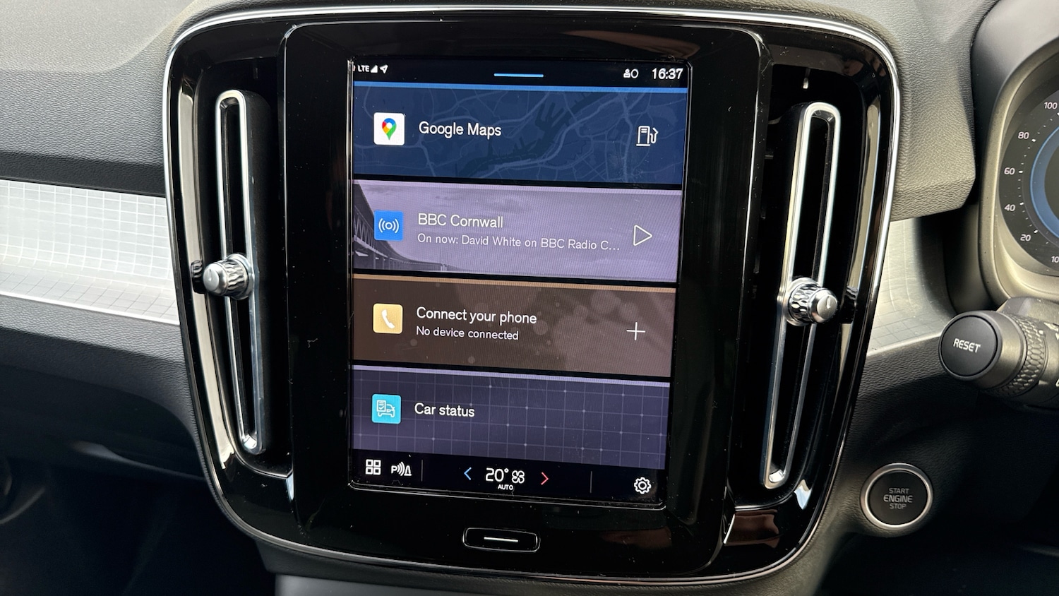 Used Volvo XC40 2023 for sale - 76653282: Photo 29