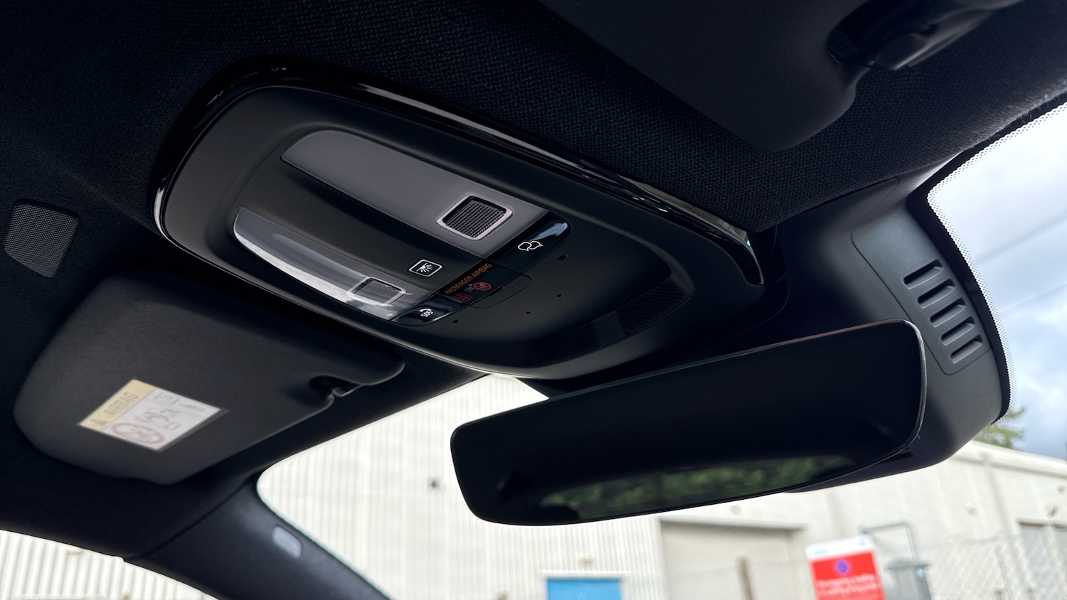 Used Volvo XC40 2023 for sale - 76653282: Photo 39