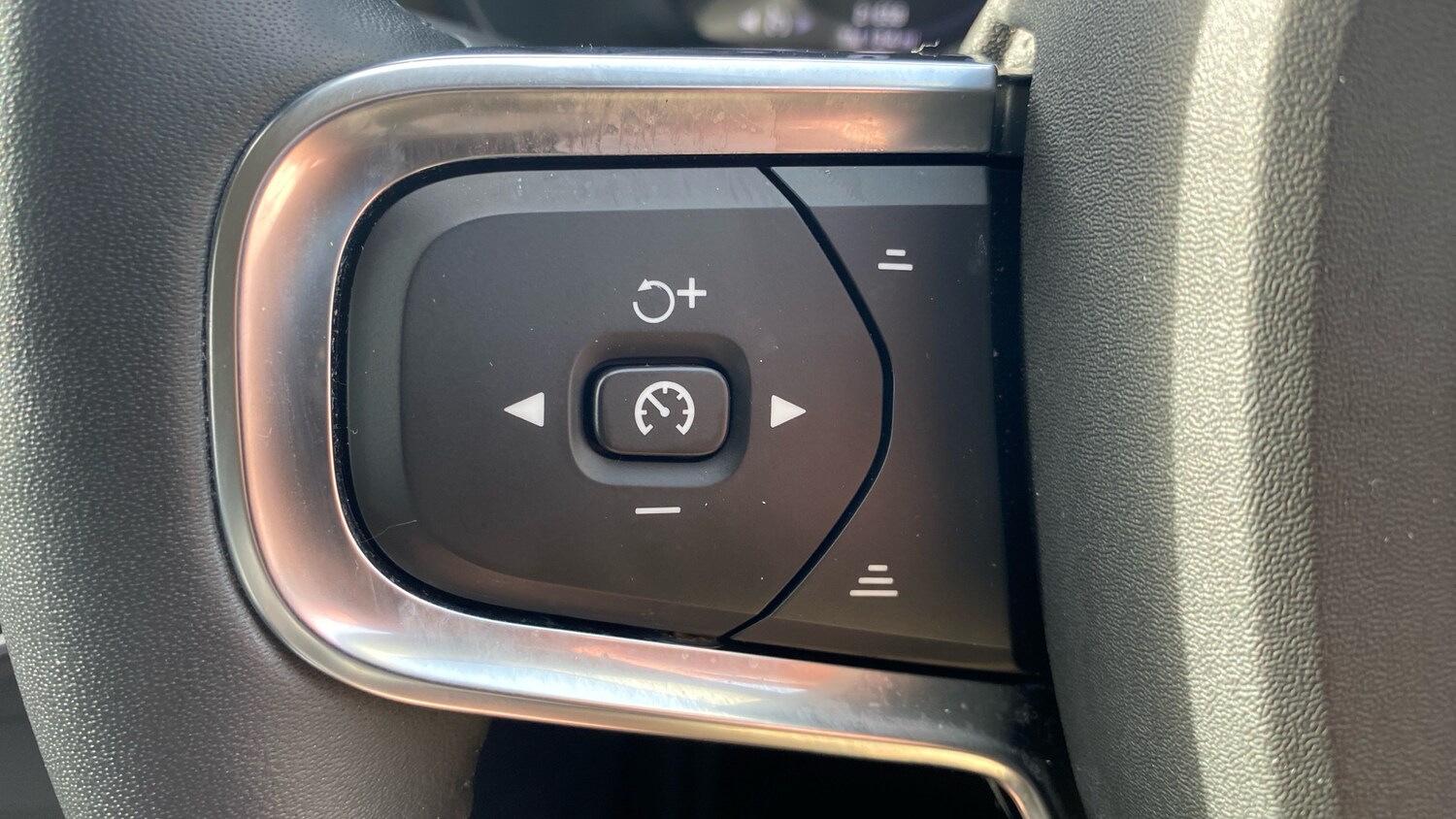 Used Volvo XC40 2021 for sale - 77702581: Photo 21