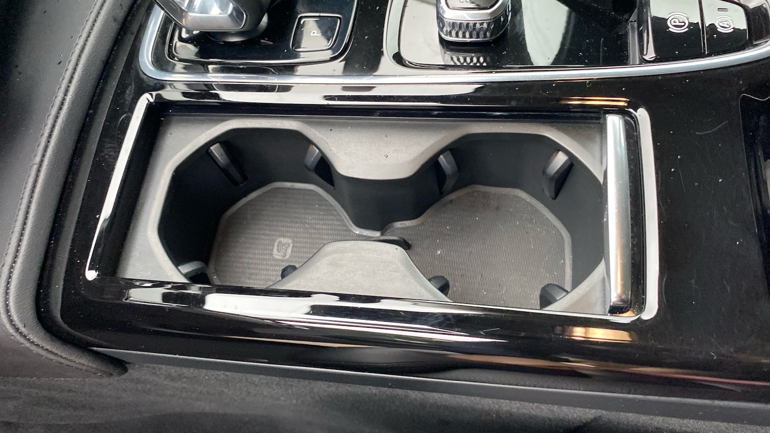 Used Volvo V60 2022 for sale - 76653296: Photo 31