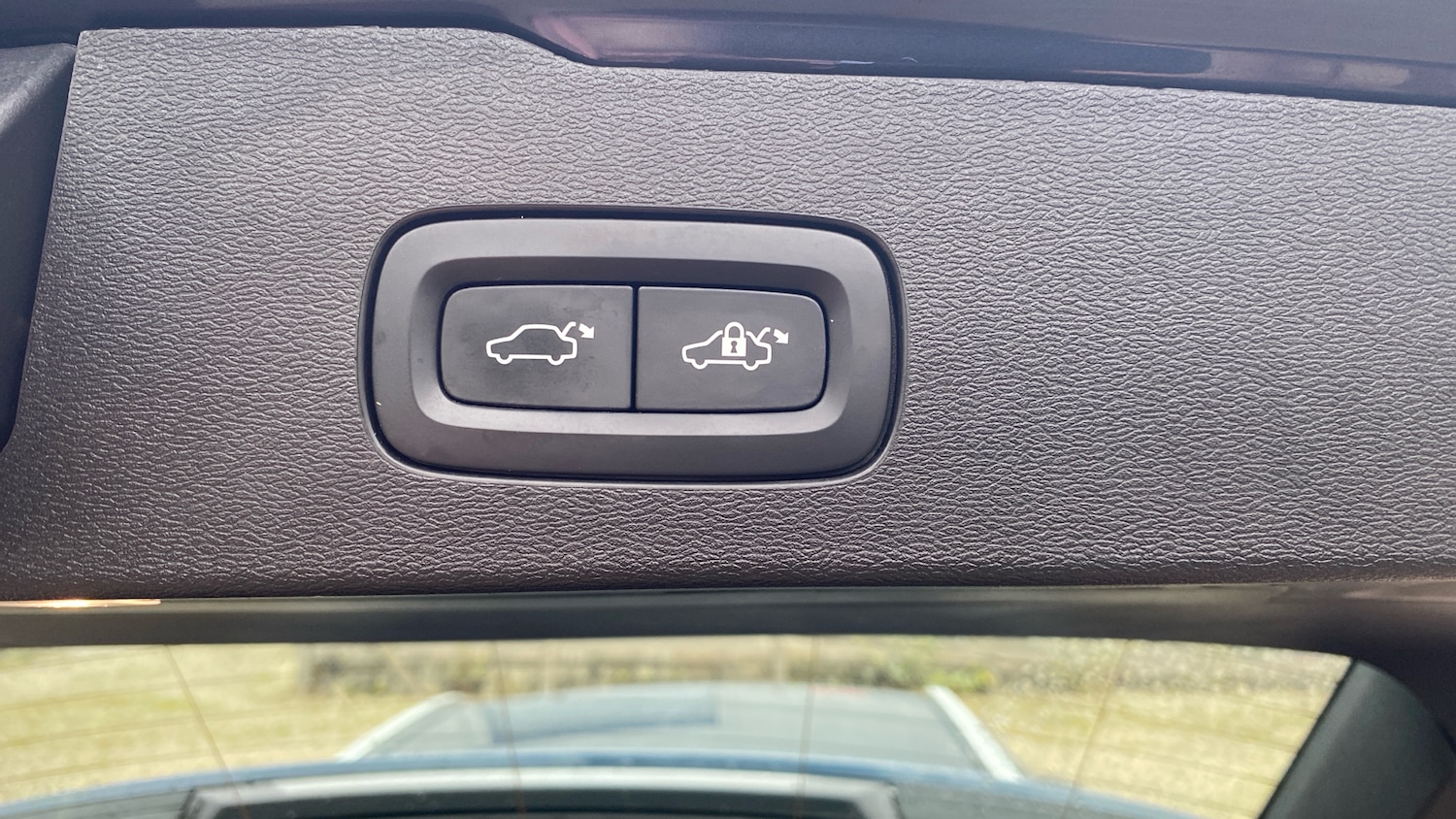 Used Volvo V60 2022 for sale - 76653296: Photo 32