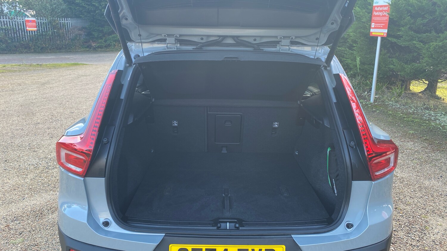 Used Volvo XC40 2024 for sale - 76653314: Photo 13