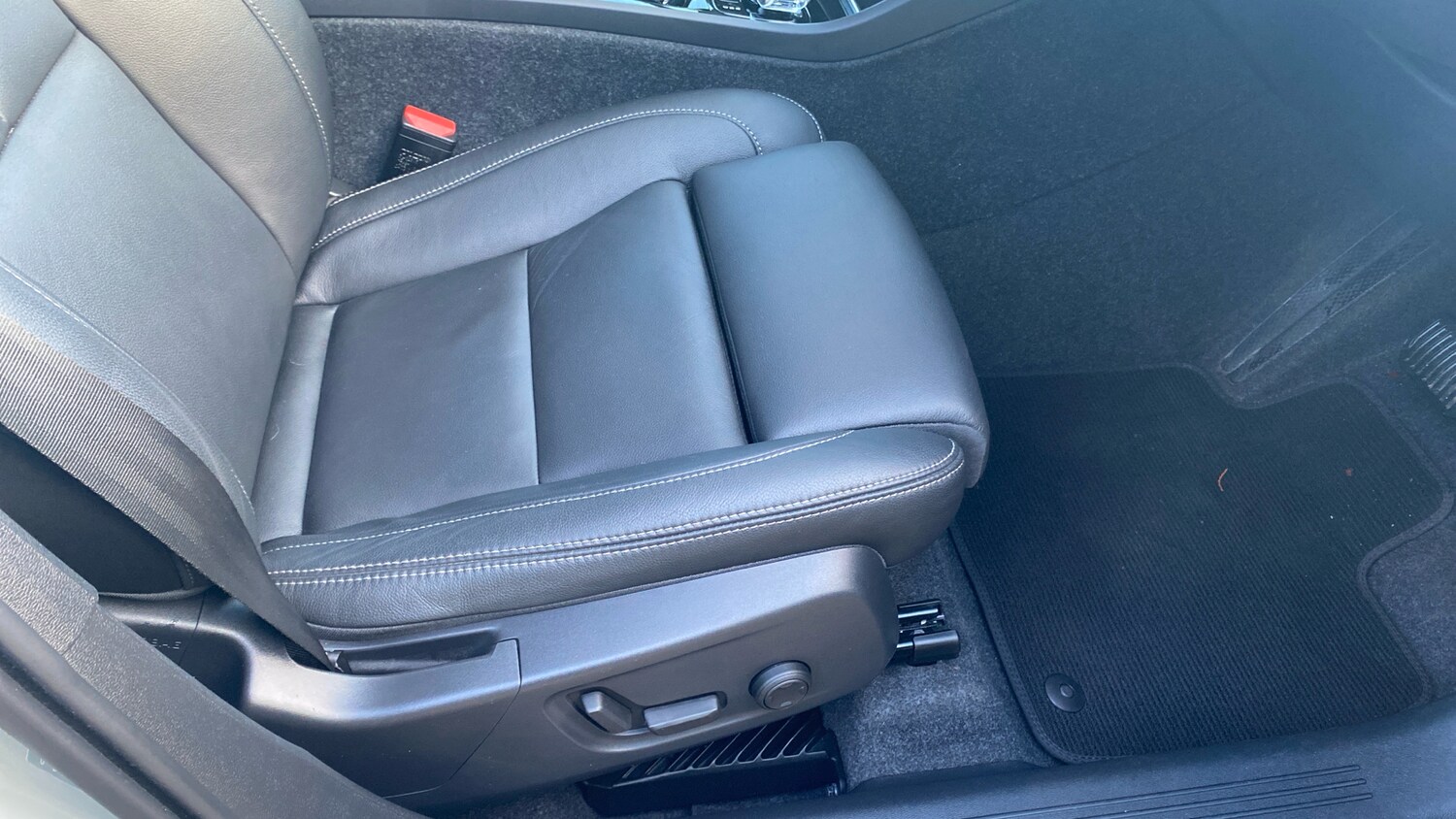 Used Volvo XC40 2024 for sale - 76653314: Photo 28