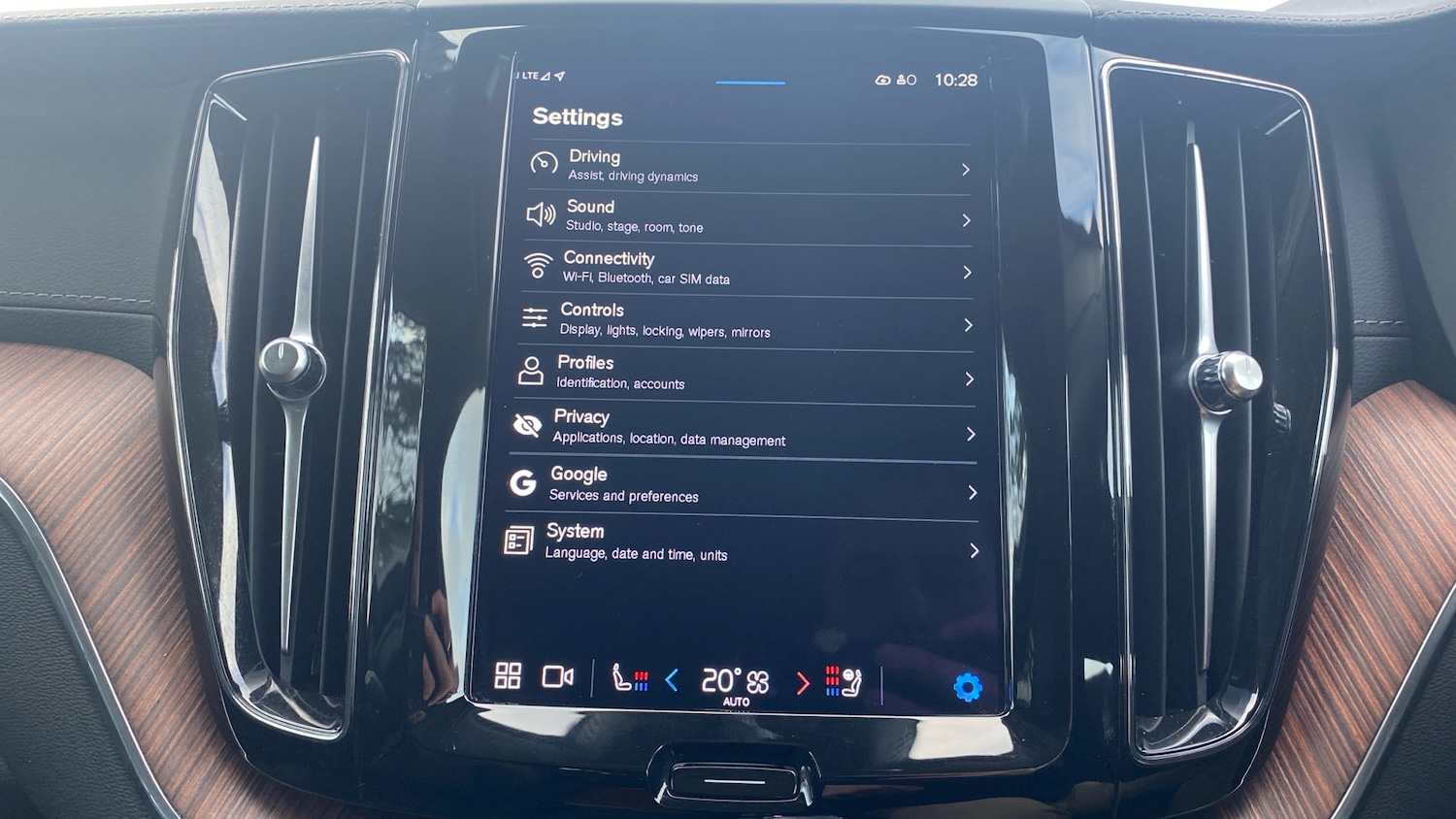 Used Volvo XC60 2023 for sale - 77326758: Photo 17