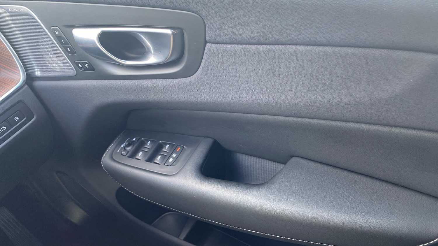 Used Volvo XC60 2023 for sale - 77326758: Photo 29