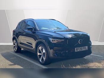 Used Volvo XC40 2025 for sale - 79418348: Photo