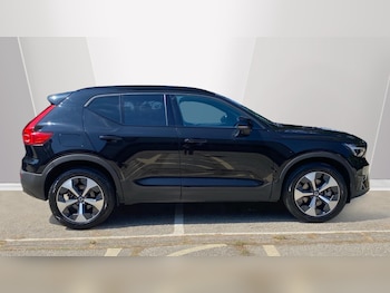 Used Volvo XC40 2025 for sale - 79418348: Photo