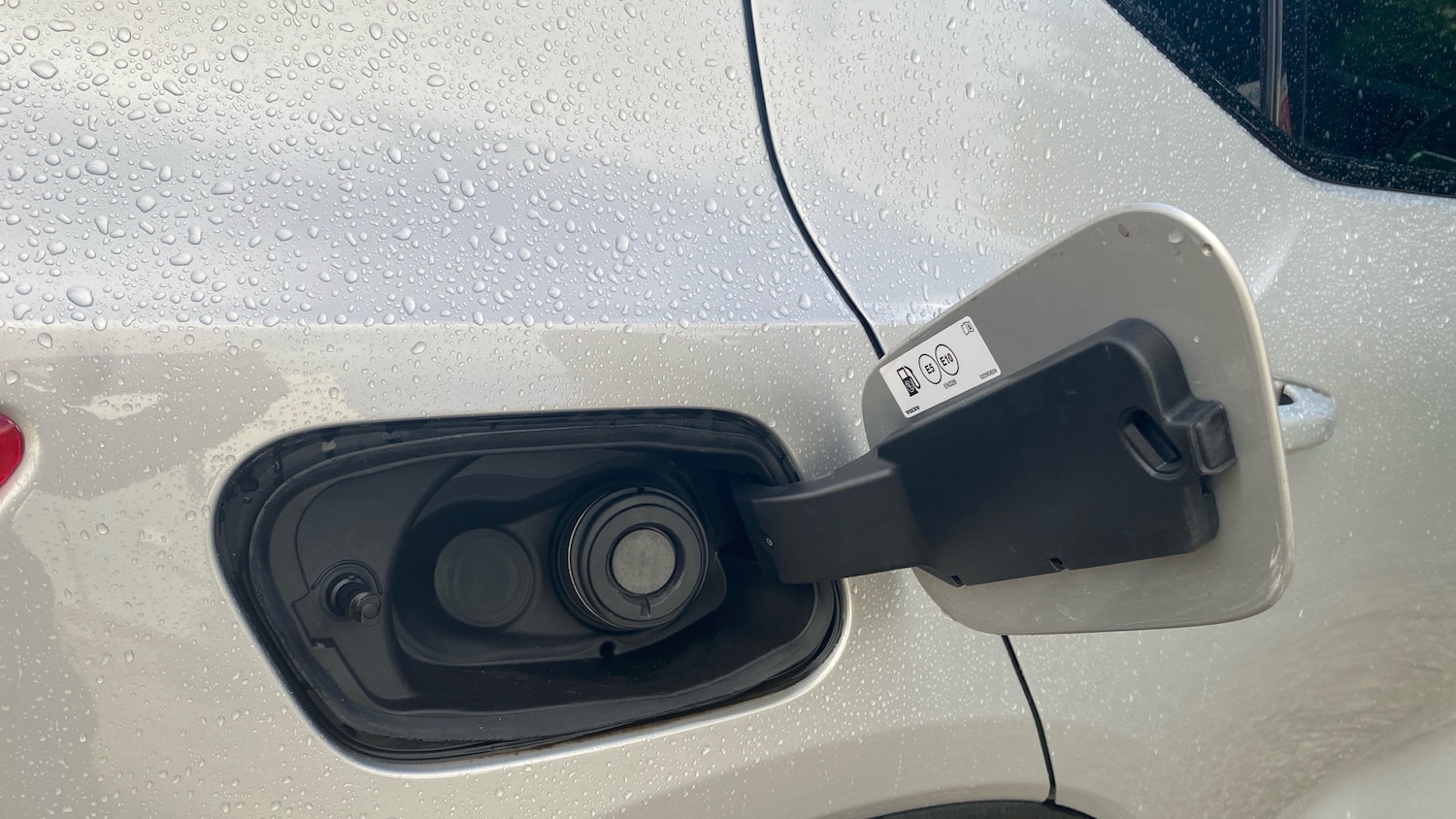 Used Volvo XC40 2025 for sale - 76821467: Photo 15