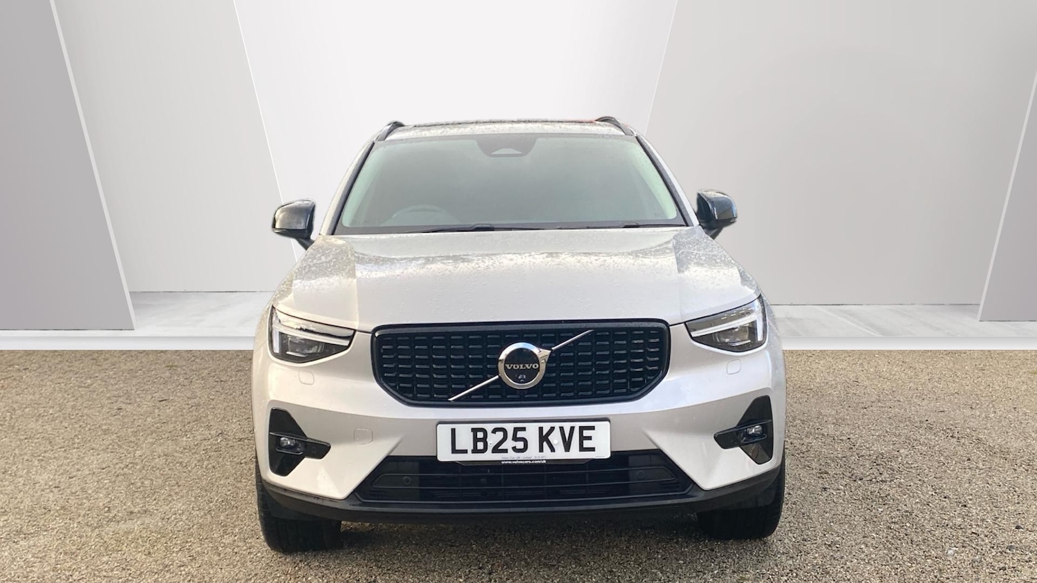 Used Volvo XC40 2025 for sale - 76821467: Photo 8