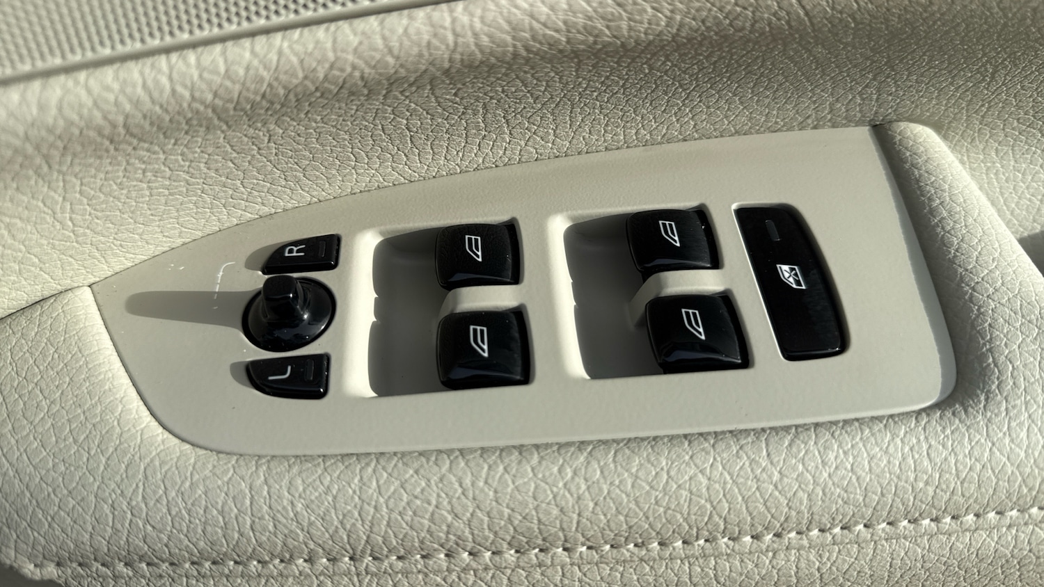 Used Volvo V90 2022 for sale - 76653284: Photo 28