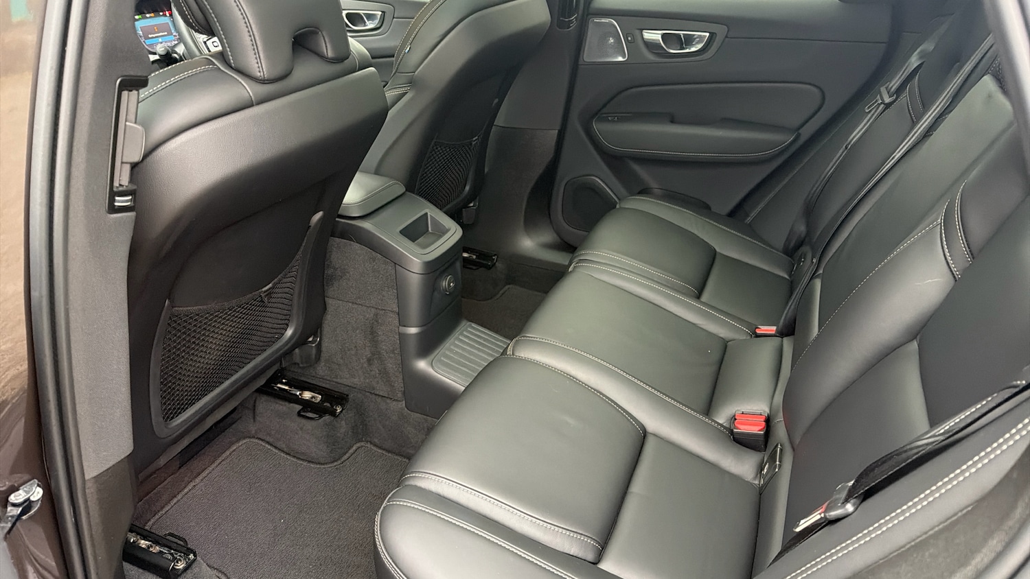 Used Volvo XC60 2022 for sale - 76653211: Photo 10