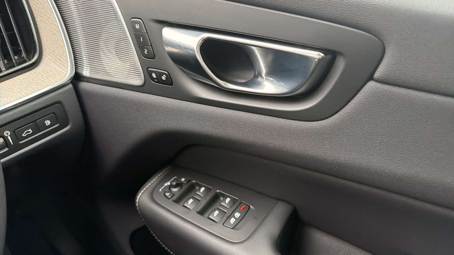 Used Volvo XC60 2022 for sale - 76653211: Photo 15