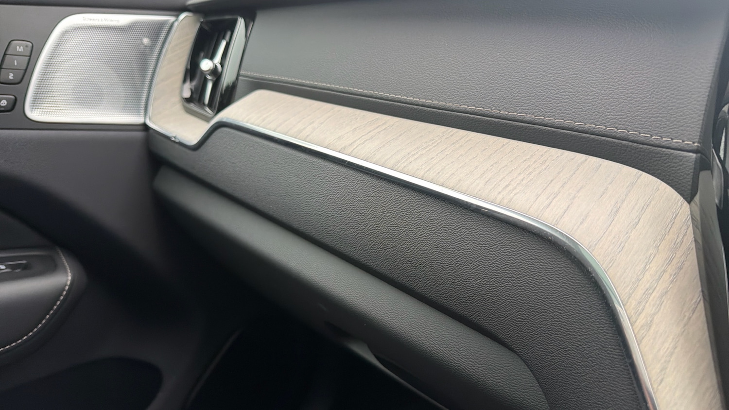 Used Volvo XC60 2022 for sale - 76653211: Photo 34