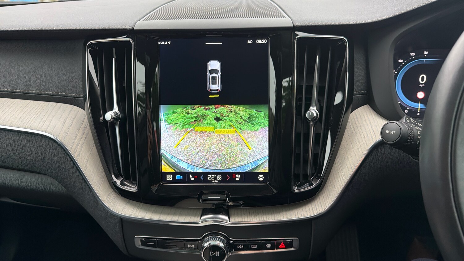 Used Volvo XC60 2022 for sale - 76653211: Photo 36