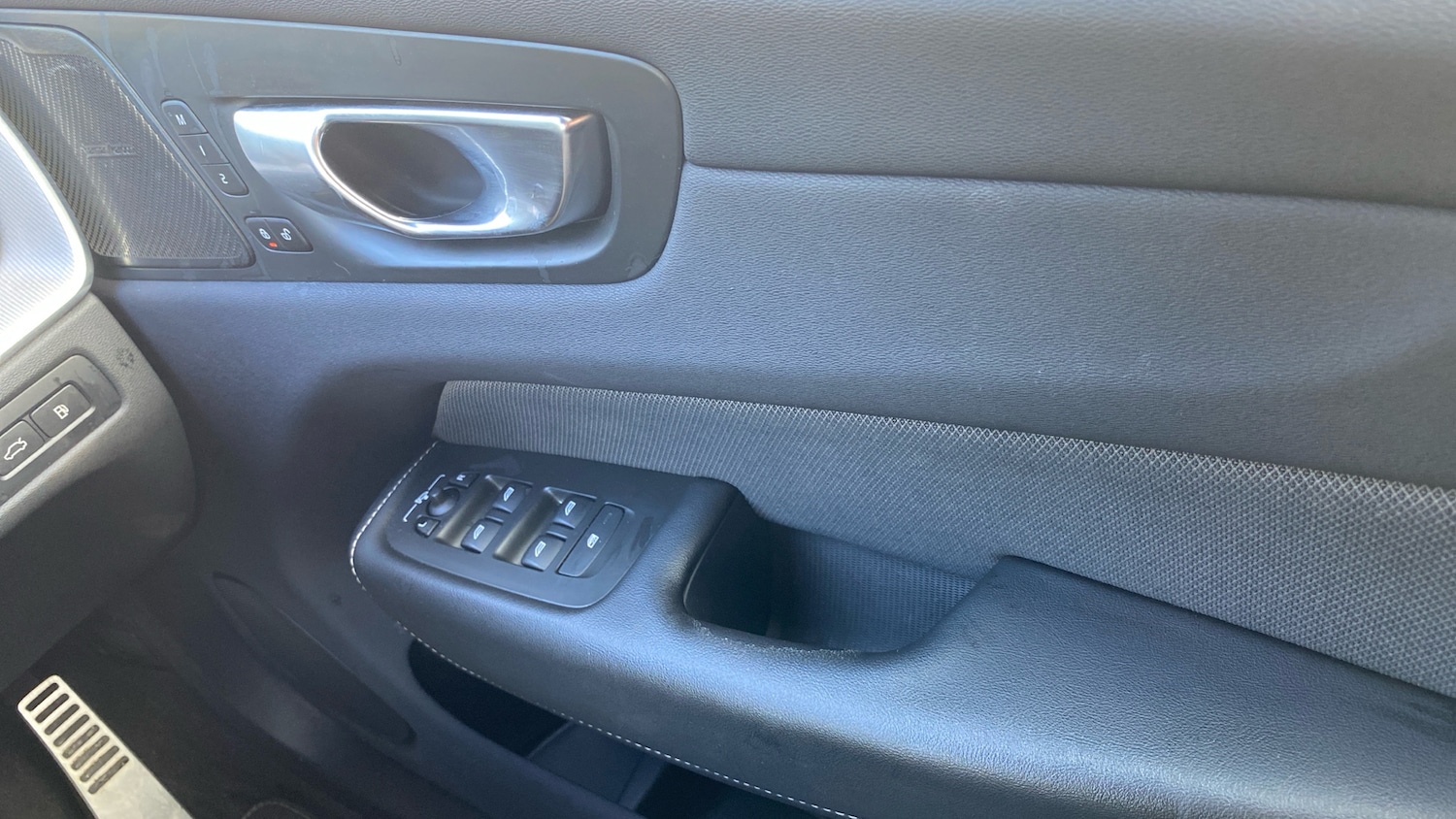 Used Volvo XC60 2022 for sale - 76653341: Photo 15