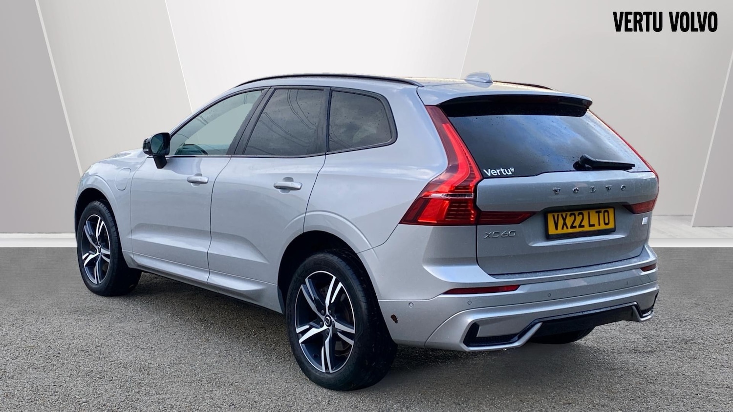 Used Volvo XC60 2022 for sale - 76653341: Photo 2