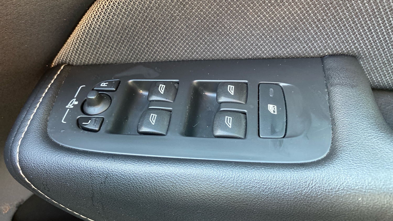 Used Volvo XC60 2022 for sale - 76653341: Photo 28