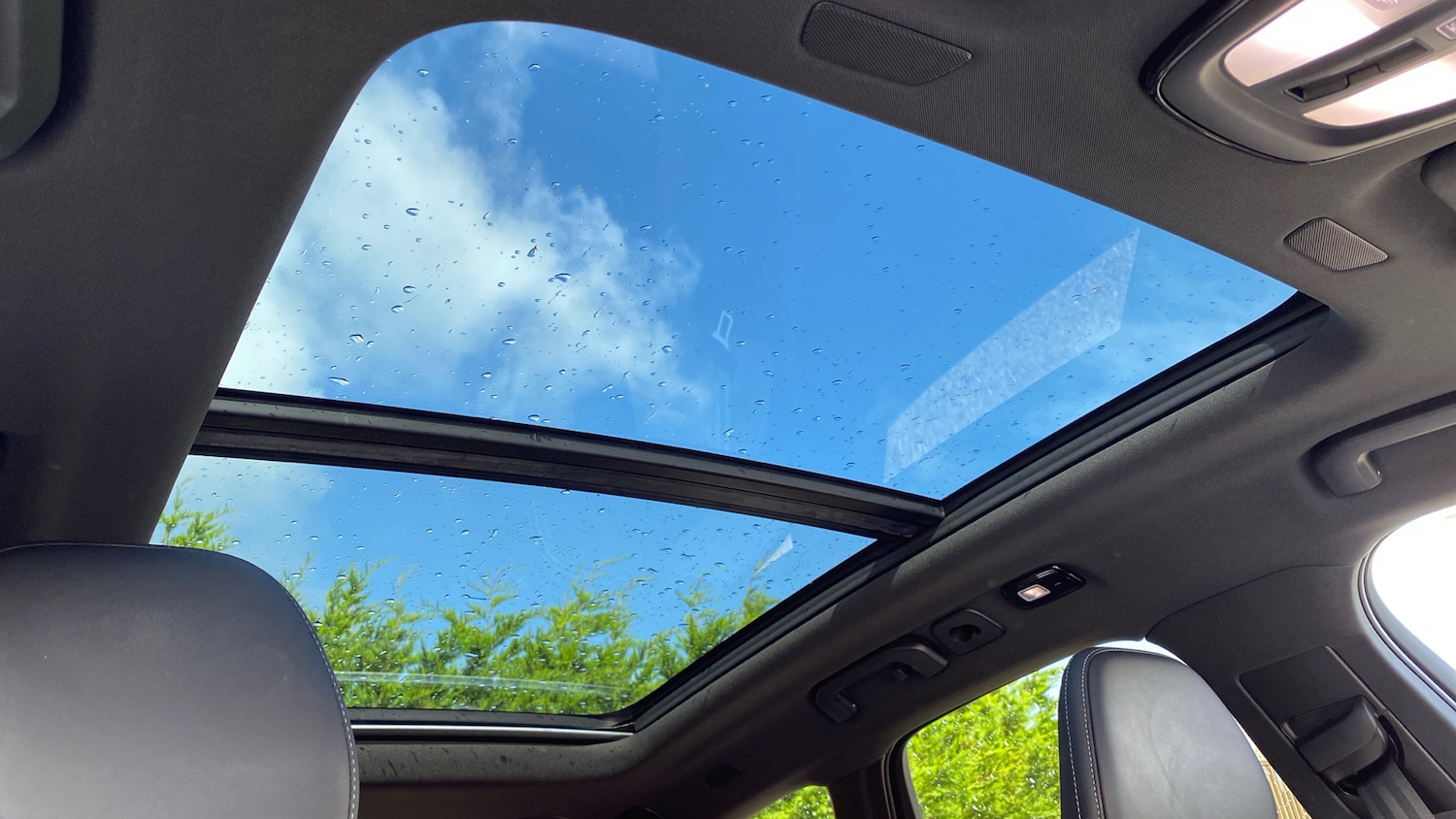 Used Volvo XC60 2022 for sale - 76653341: Photo 37