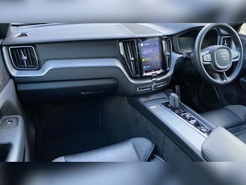 Used Volvo XC60 2022 for sale - 76653341: Photo