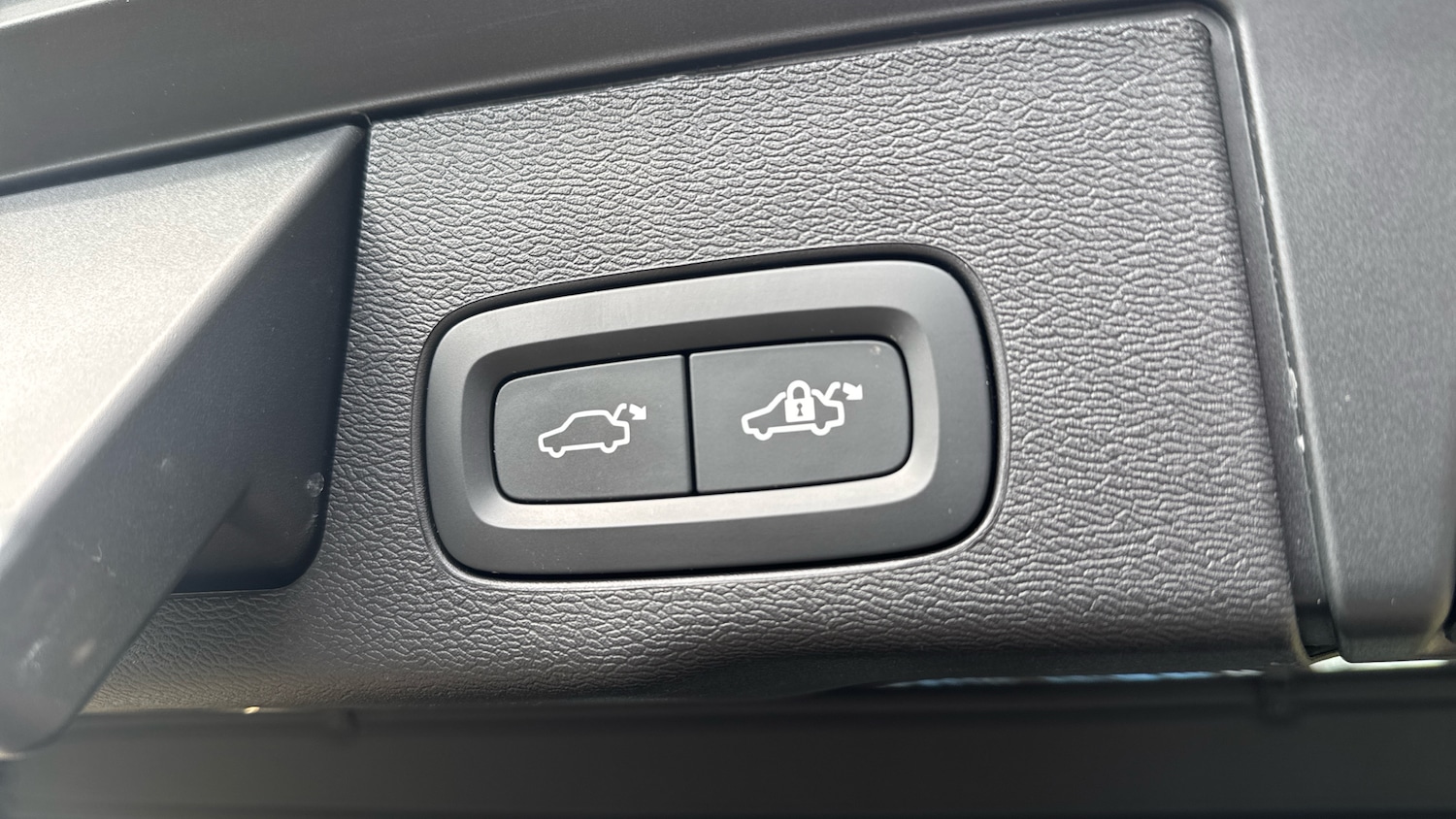 Used Volvo XC60 2025 for sale - 78133376: Photo 35