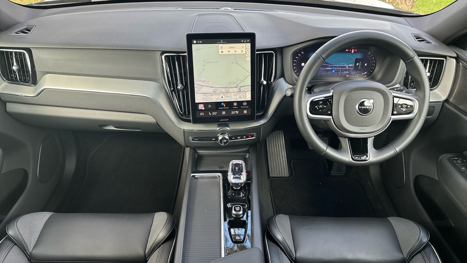 Used Volvo XC60 2025 for sale - 78133376: Photo 5