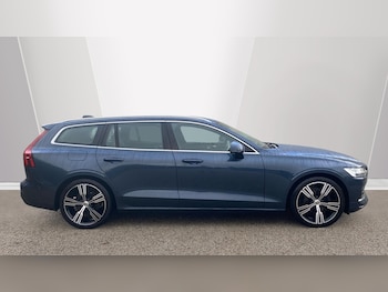Used Volvo V60 2019 for sale - 77461099: Photo