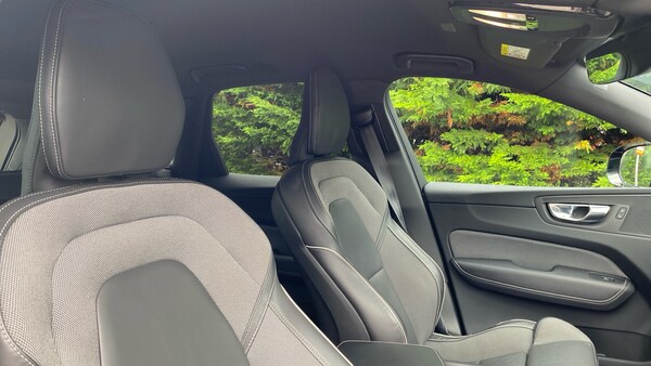 Used Volvo XC60 2022 for sale - 75272577: Photo 39