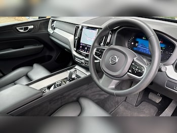 Used Volvo XC60 2023 for sale - 79594340: Photo