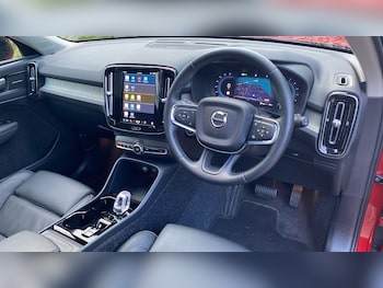 Used Volvo XC40 2025 for sale - 77375792: Photo