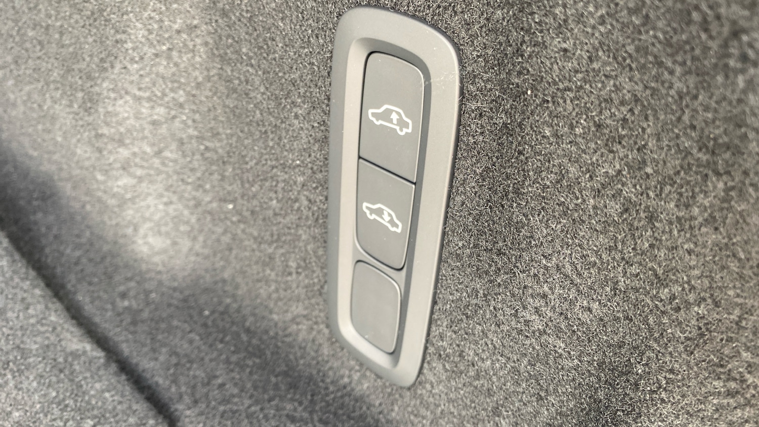 Used Volvo XC60 2025 for sale - 77447019: Photo 40