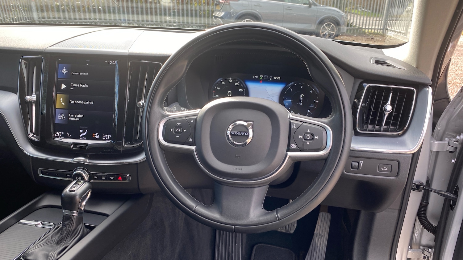 Used Volvo XC60 2019 for sale - 77459603: Photo 10