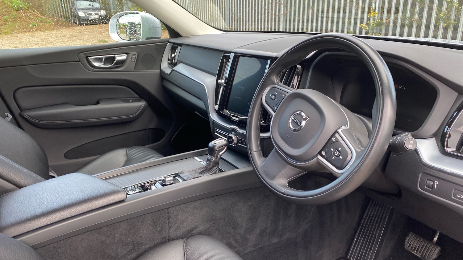 Used Volvo XC60 2019 for sale - 77459603: Photo 4