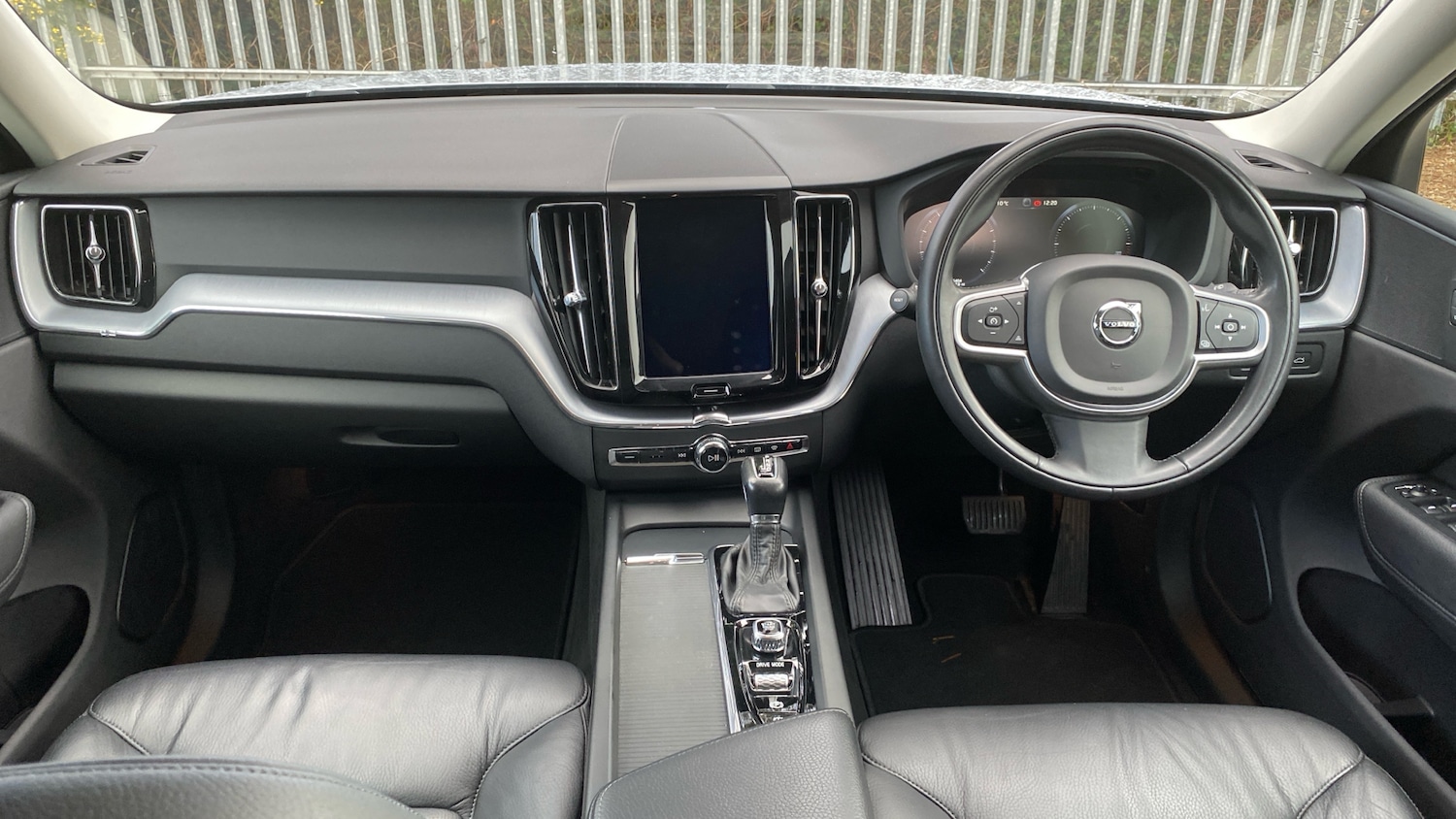 Used Volvo XC60 2019 for sale - 77459603: Photo 5