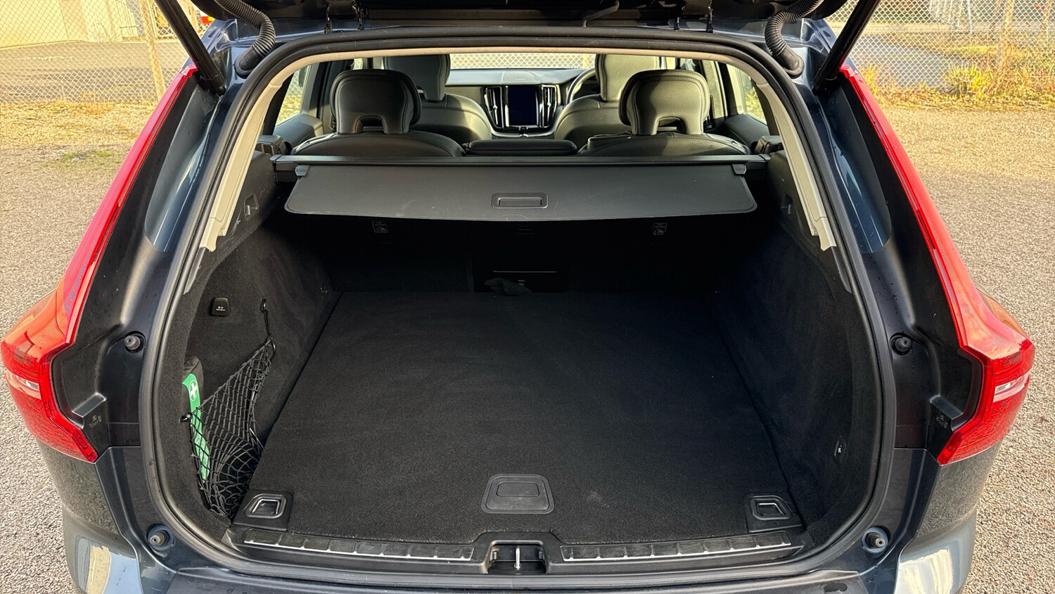 Used Volvo XC60 2023 for sale - 76984611: Photo 13