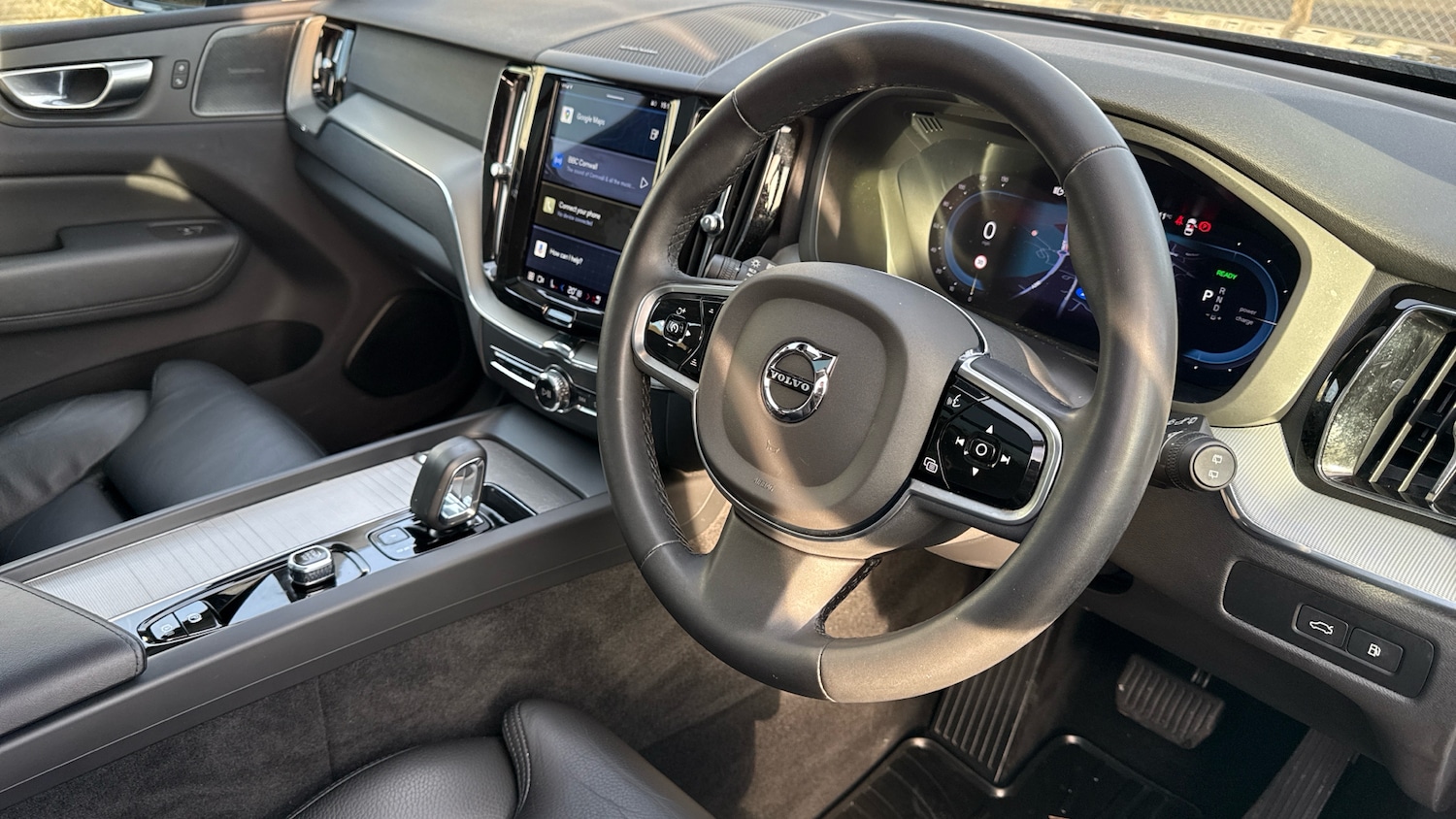 Used Volvo XC60 2023 for sale - 76984611: Photo 4