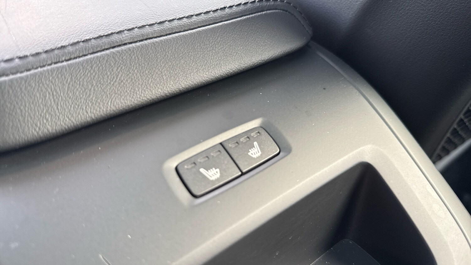 Used Volvo XC60 2023 for sale - 76984611: Photo 42