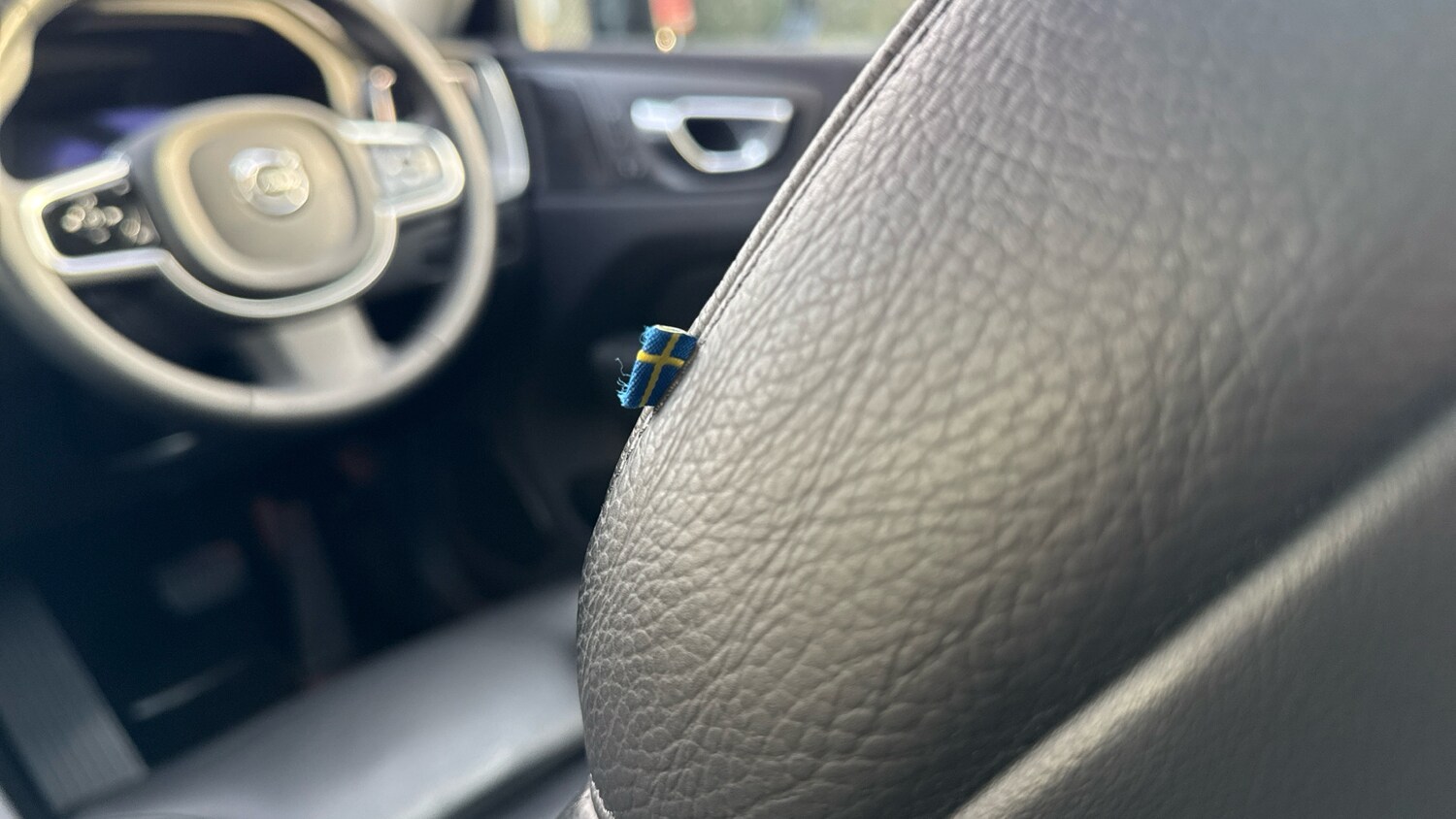 Used Volvo XC60 2023 for sale - 76984611: Photo 43