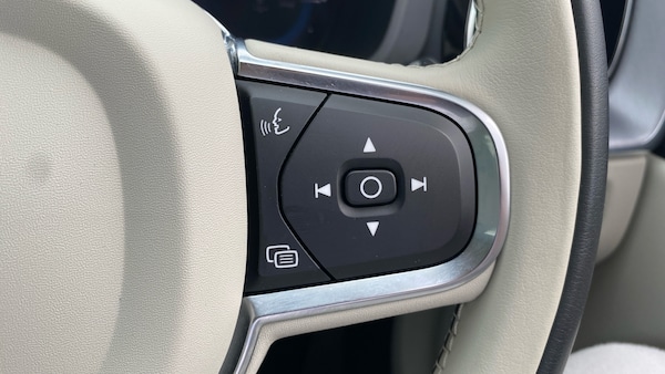 Used Volvo XC60 2022 for sale - 75652294: Photo 19