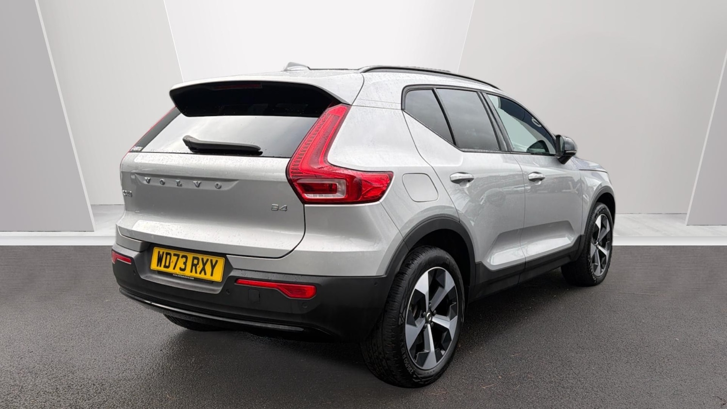 Used Volvo XC40 2024 for sale - 77459613: Photo 2