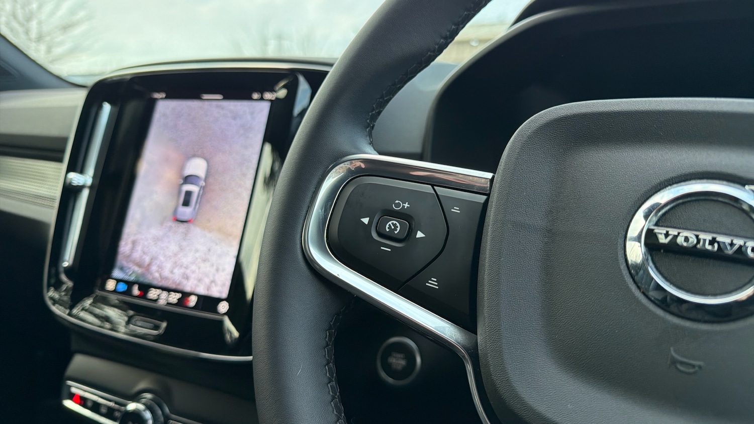 Used Volvo XC40 2024 for sale - 77459613: Photo 21