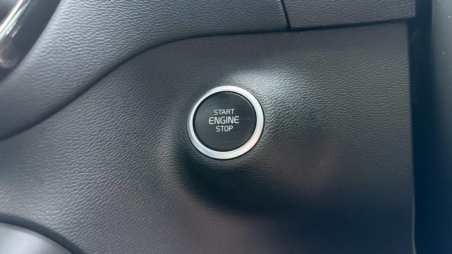 Used Volvo XC40 2024 for sale - 77459613: Photo 27